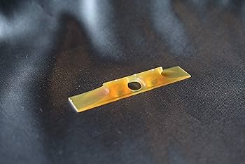 現在の柳川三味線の駒 2個（水牛）：一つ売り可能 Amazon | 三味線 地歌 駒 1.0匁 高2分4厘 水牛の角です (送料